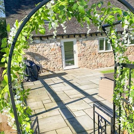 Hazelwood Luxury Detached Peak District Stone Barn - Dog Friendlyヴィラ エクステリア 写真
