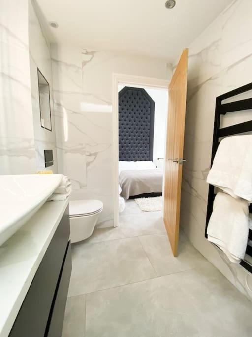 Hazelwood Luxury Detached Peak District Stone Barn - Dog Friendlyヴィラ エクステリア 写真