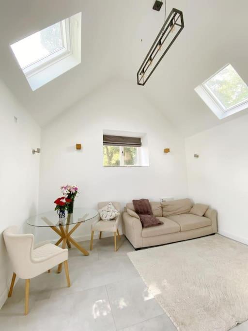 Hazelwood Luxury Detached Peak District Stone Barn - Dog Friendlyヴィラ エクステリア 写真