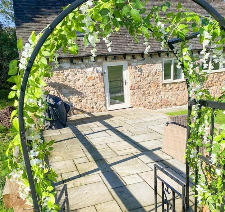 Hazelwood Luxury Detached Peak District Stone Barn - Dog Friendlyヴィラ エクステリア 写真