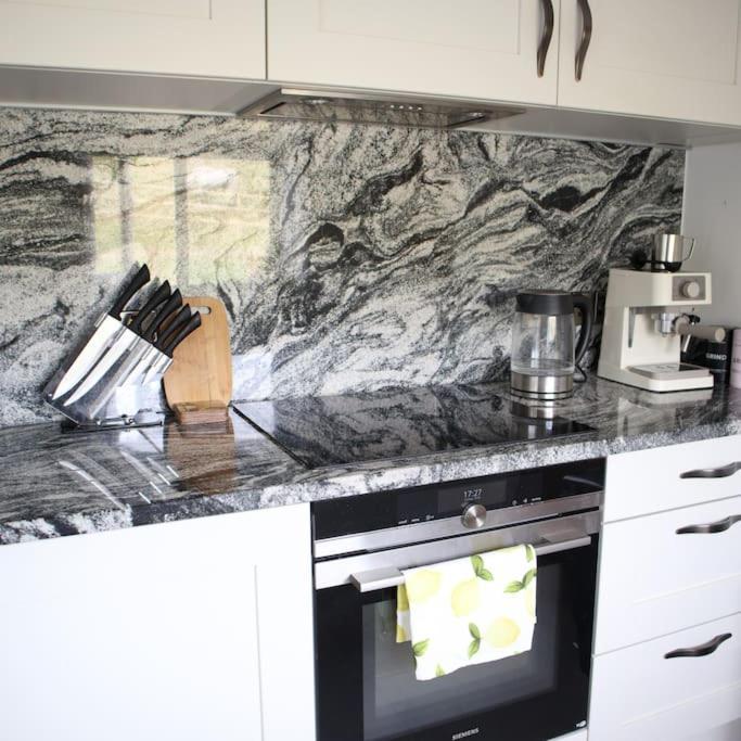 Hazelwood Luxury Detached Peak District Stone Barn - Dog Friendlyヴィラ エクステリア 写真